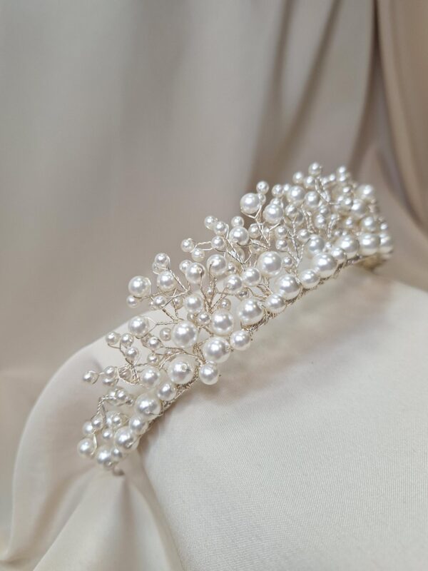 AR654 Hazel Pearl Tiara – Image 2
