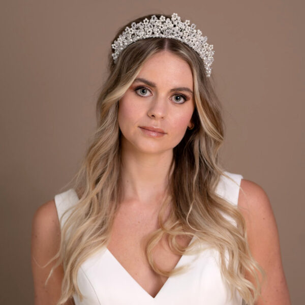 AR749 - Aurora Pearl Flower Tiara