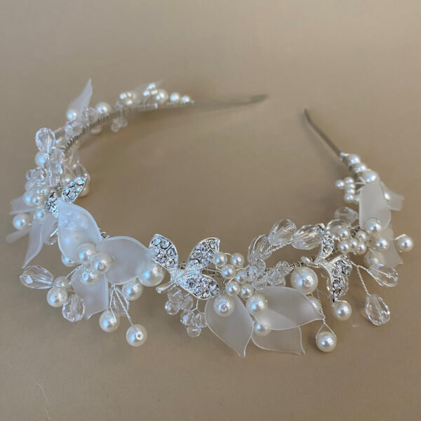 AR802 - Victoria Tiara