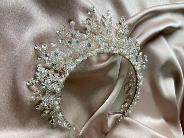 AR815 - Alexandria Crystal Tiara – Image 2