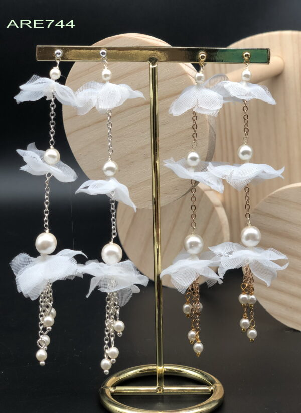 ARE744 Meadow Long Earrings – Image 2